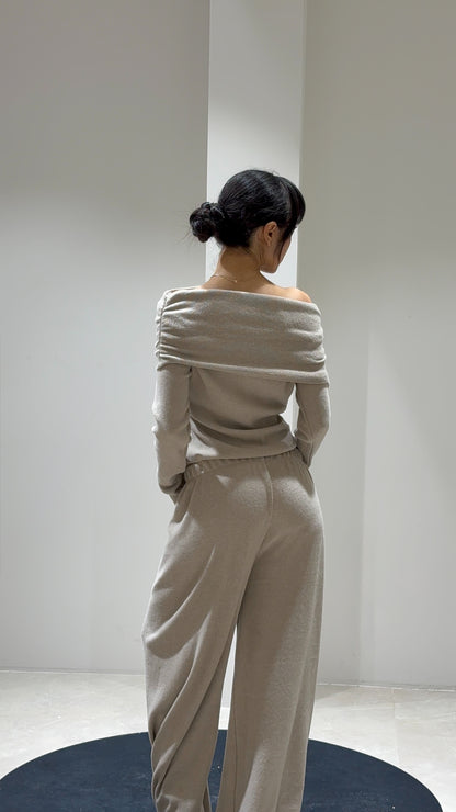 Ensemble pantalon et haut droit